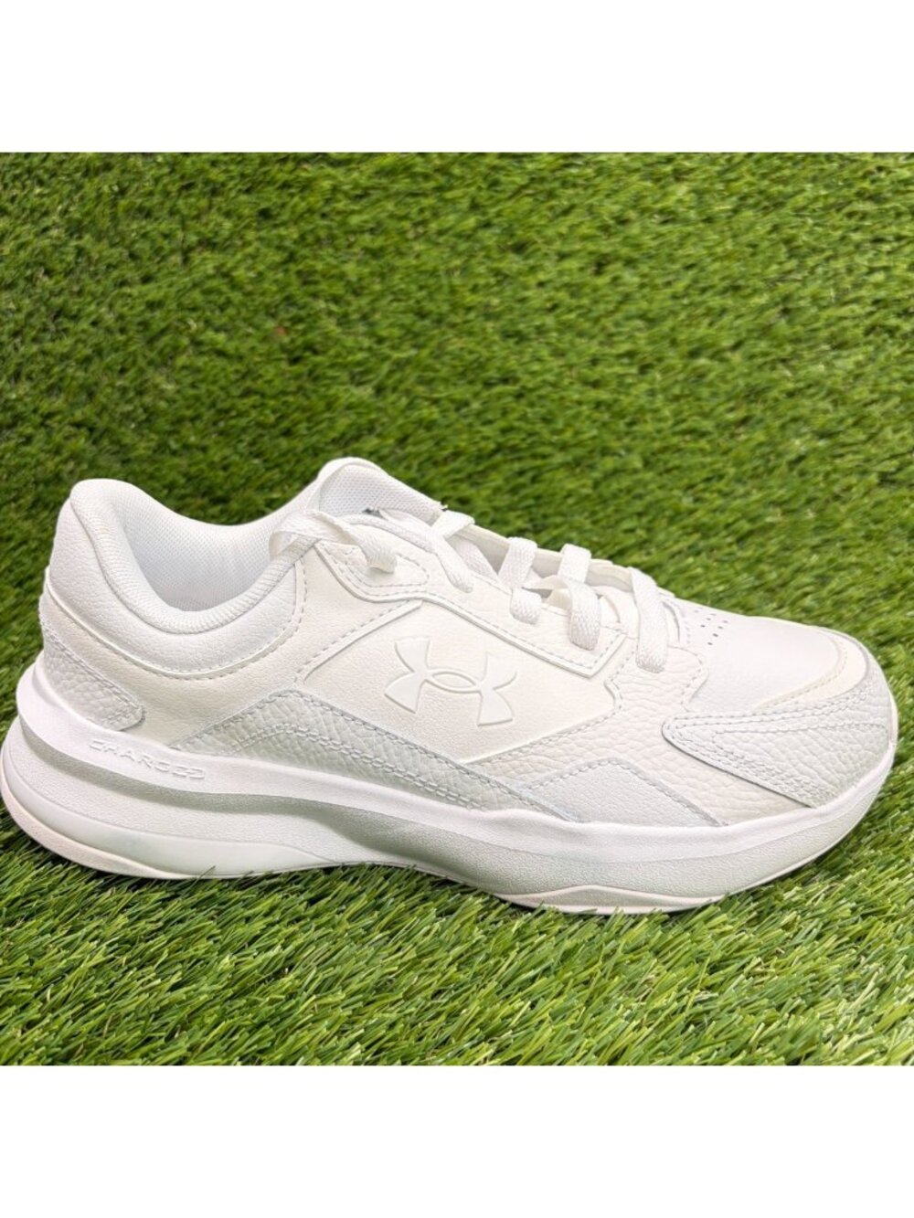 Under Armour Edge Leather Womens Size 8 White Athletic Training Shoes Sneakers